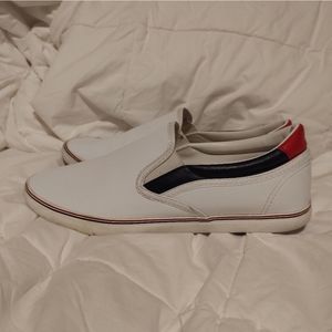 LEVO • EUROPEAN LEATHER SNEAKERS